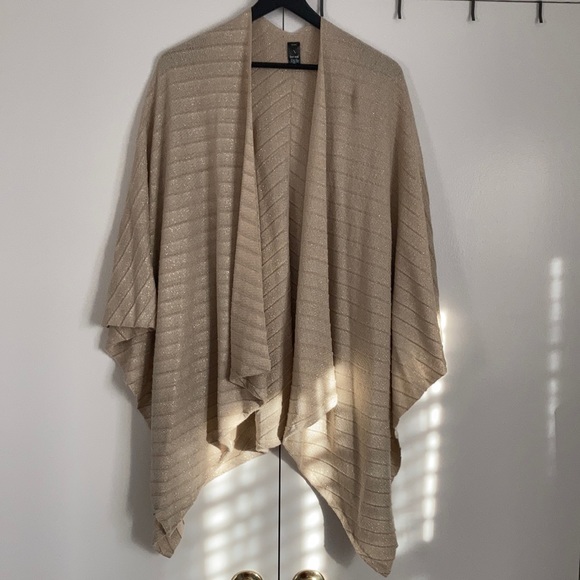 MixIt Beige Poncho with Gold Thread - One Size - Picture 1 of 3